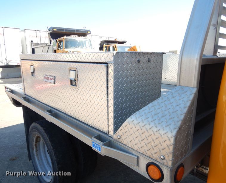 image for item KP9775 2010 Ford F450 Super Duty XL  flatbed truck