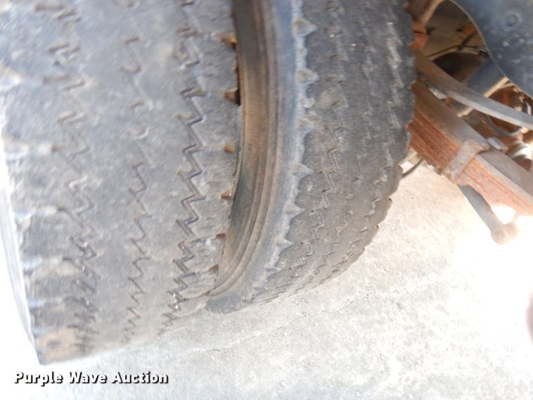 image for item KP9775 2010 Ford F450 Super Duty XL  flatbed truck