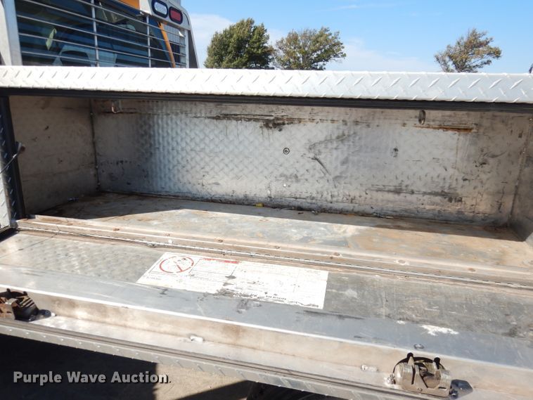 image for item KP9775 2010 Ford F450 Super Duty XL  flatbed truck