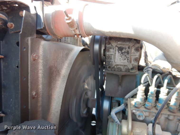 image for item KP9776 1995 International 4700  dump truck