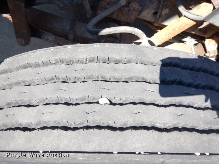 image for item KP9776 1995 International 4700  dump truck