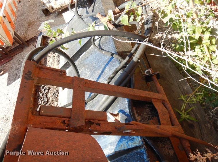 image for item KP9776 1995 International 4700  dump truck