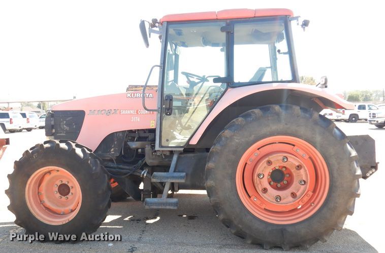 image for item KP9780 Kubota M108X  MFWD tractor