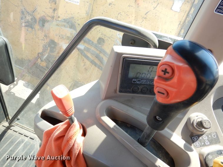 image for item KP9780 Kubota M108X  MFWD tractor