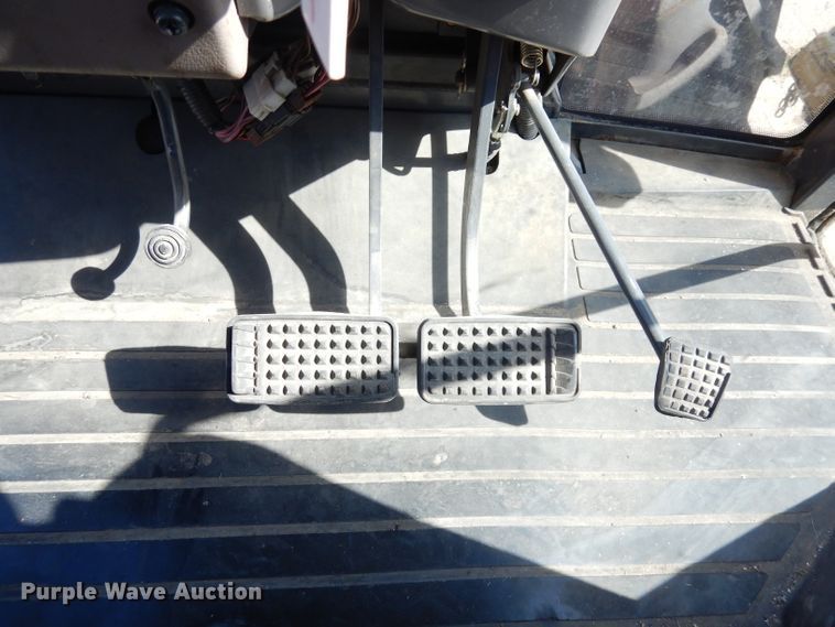 image for item KP9780 Kubota M108X  MFWD tractor