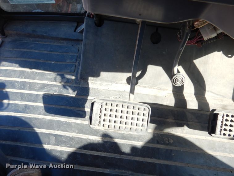 image for item KP9780 Kubota M108X  MFWD tractor