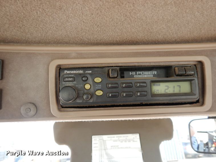 image for item KP9780 Kubota M108X  MFWD tractor