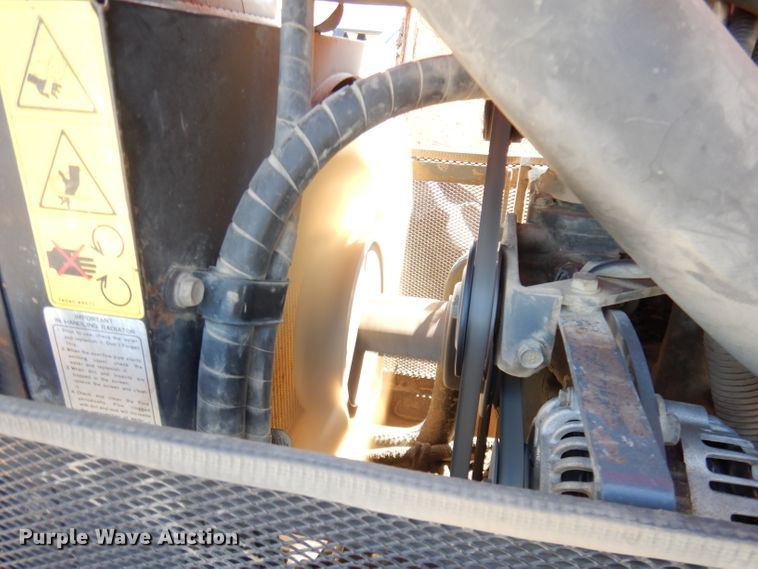 image for item KP9780 Kubota M108X  MFWD tractor