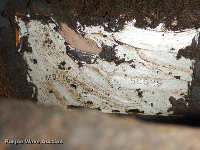 image for item KP9780 Kubota M108X  MFWD tractor