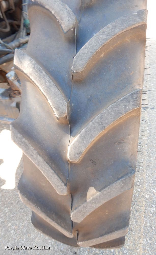 image for item KP9780 Kubota M108X  MFWD tractor