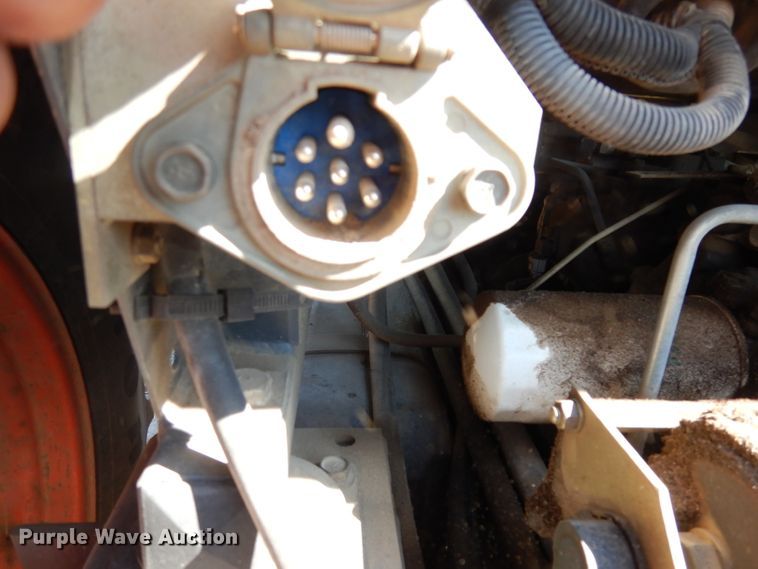 image for item KP9780 Kubota M108X  MFWD tractor