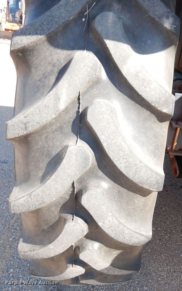 image for item KP9780 Kubota M108X  MFWD tractor