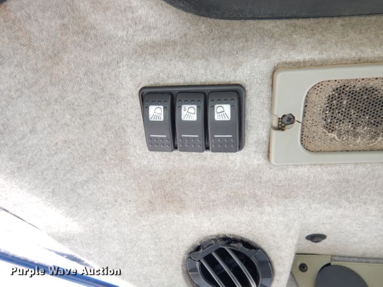 image for item KP9782 2002 Challenger MT465  MFWD tractor