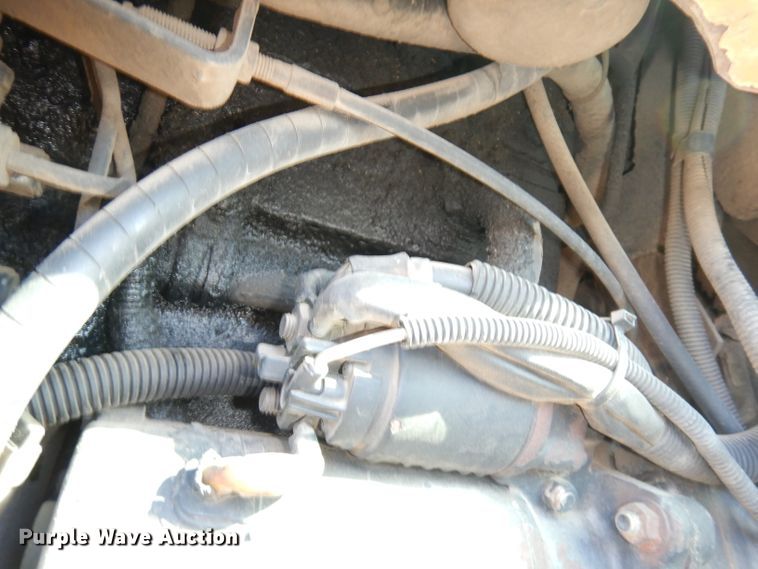 image for item KP9782 2002 Challenger MT465  MFWD tractor