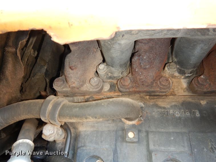 image for item KP9782 2002 Challenger MT465  MFWD tractor