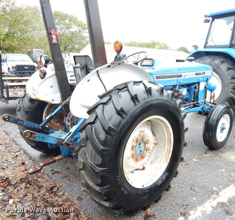 image for item KP9786 1988 Ford 2910  tractor