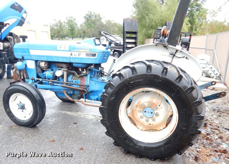 image for item KP9786 1988 Ford 2910  tractor