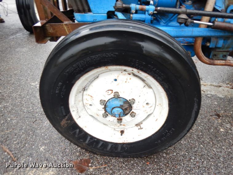 image for item KP9786 1988 Ford 2910  tractor