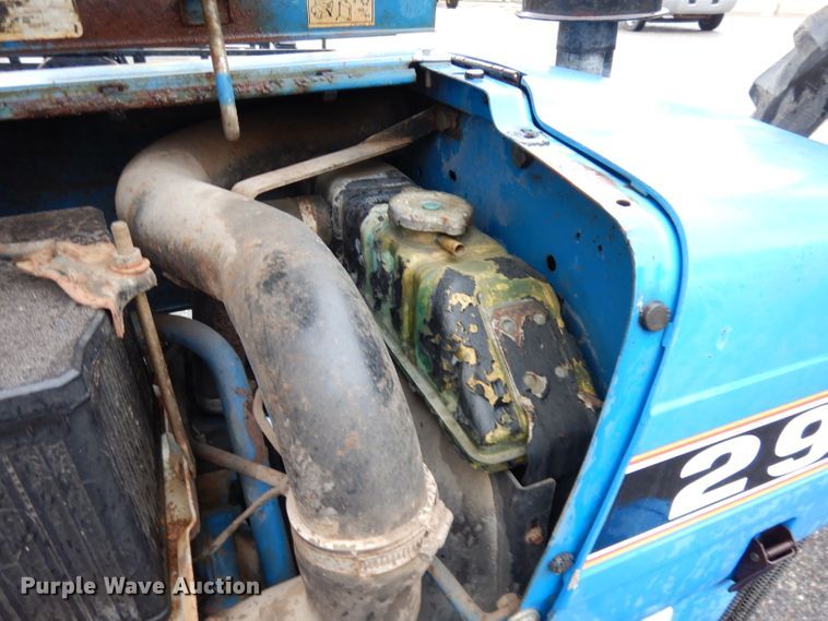 image for item KP9786 1988 Ford 2910  tractor