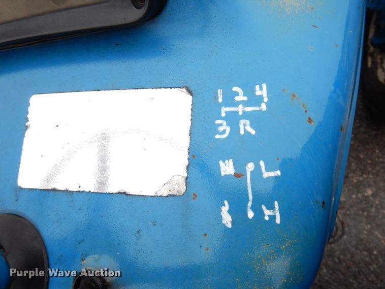 image for item KP9786 1988 Ford 2910  tractor