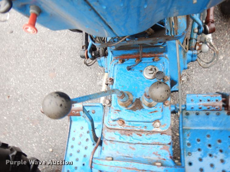 image for item KP9786 1988 Ford 2910  tractor