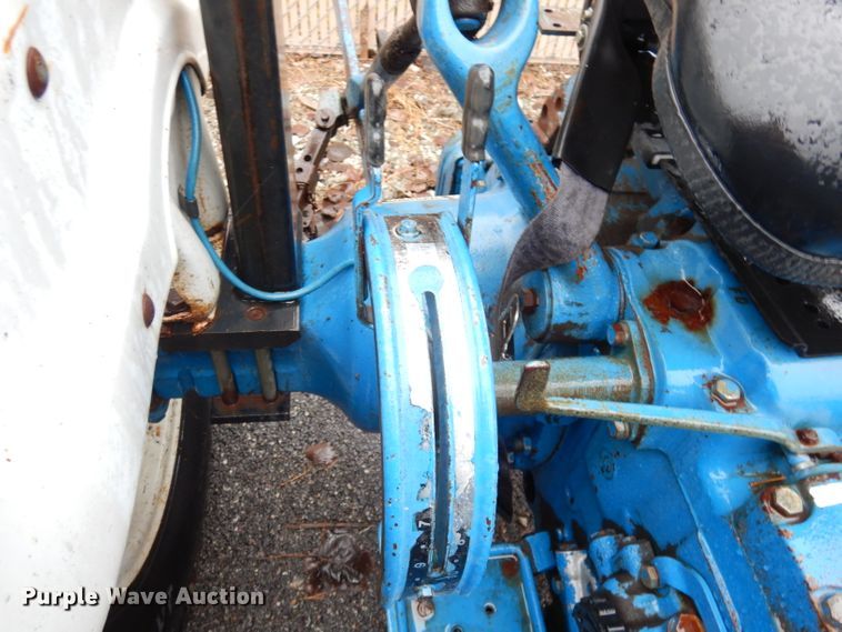 image for item KP9786 1988 Ford 2910  tractor