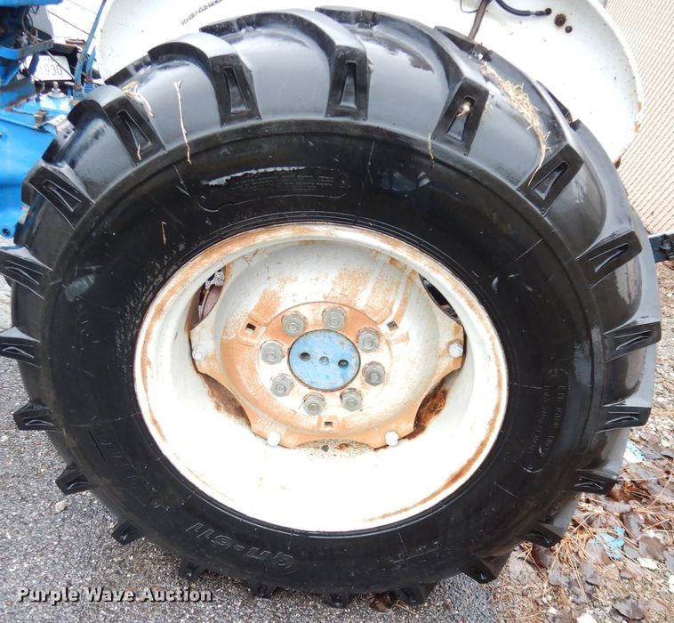 image for item KP9786 1988 Ford 2910  tractor