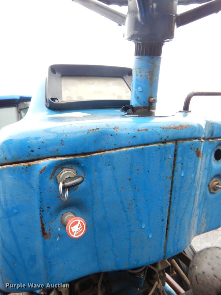 image for item KP9786 1988 Ford 2910  tractor