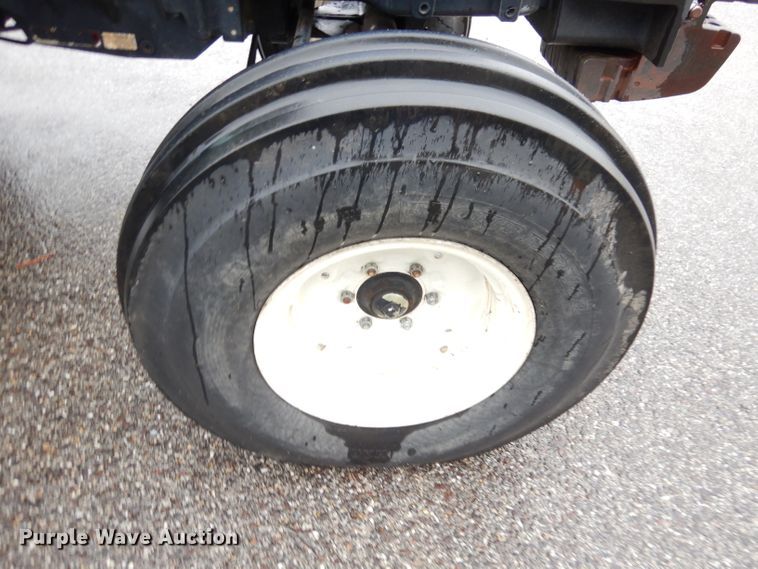 image for item KP9787 New Holland TL90A  tractor