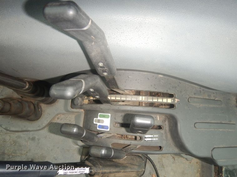 image for item KP9787 New Holland TL90A  tractor