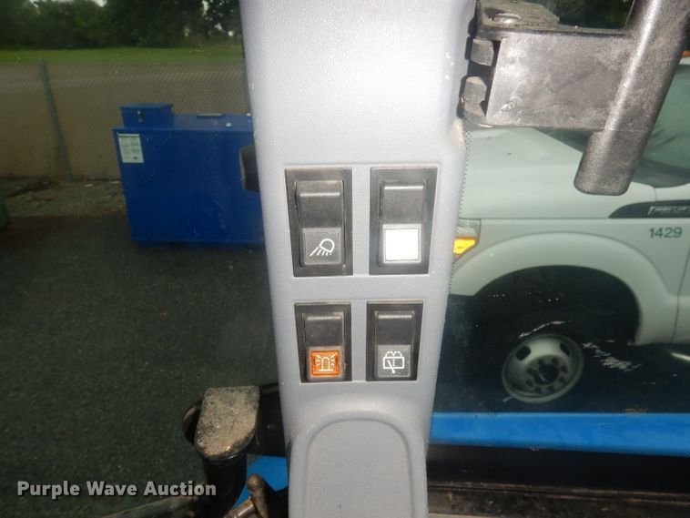 image for item KP9787 New Holland TL90A  tractor