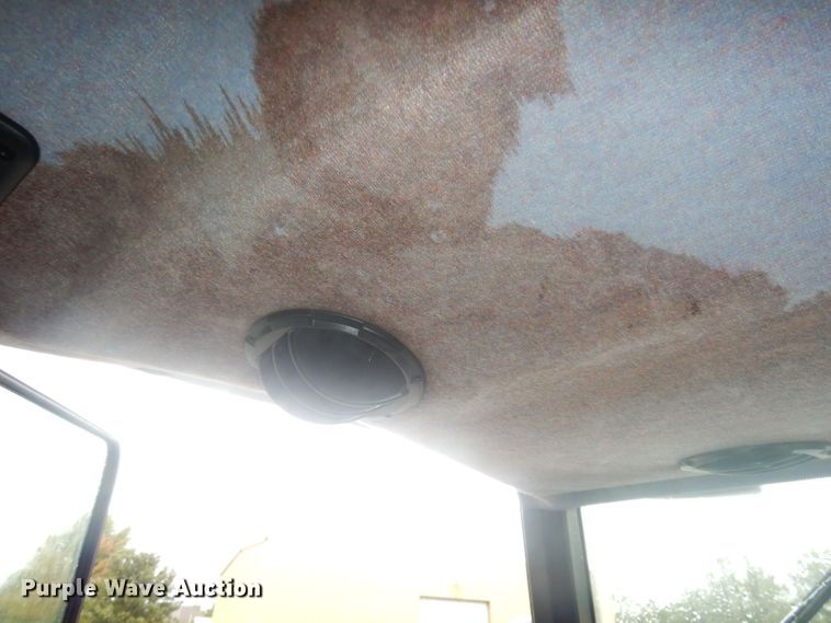 image for item KP9787 New Holland TL90A  tractor