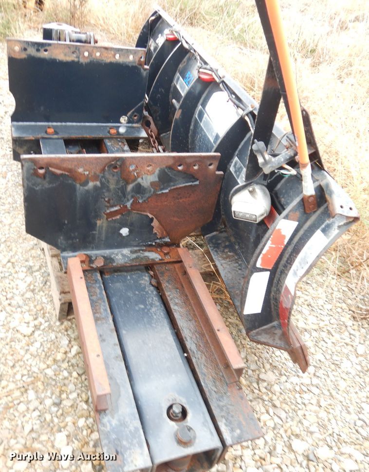 image for item KP9813 Henderson 8XHX25273 snow plow