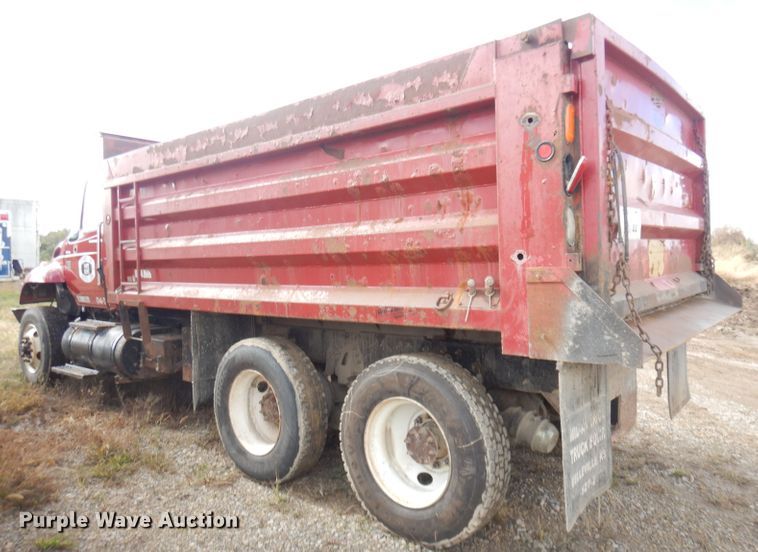 image for item KP9824 2006 International WorkStar 7500  dump truck