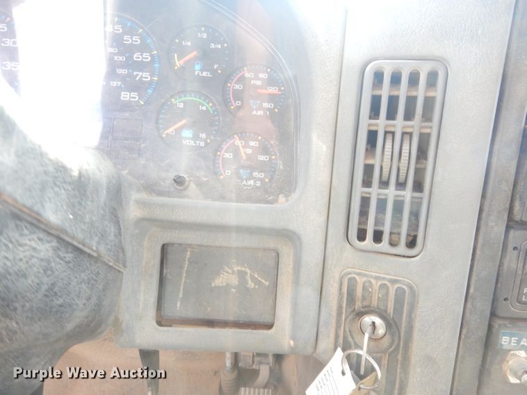 image for item KP9824 2006 International WorkStar 7500  dump truck