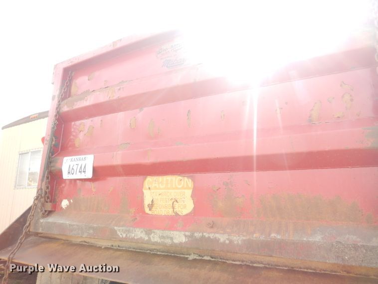 image for item KP9824 2006 International WorkStar 7500  dump truck