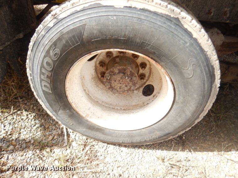 image for item KP9824 2006 International WorkStar 7500  dump truck