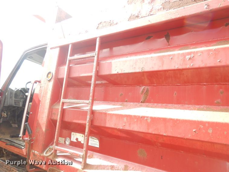 image for item KP9824 2006 International WorkStar 7500  dump truck