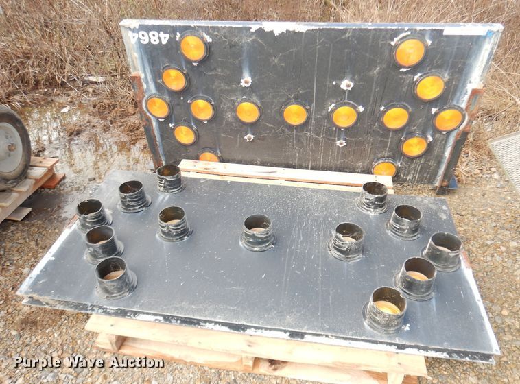 image for item KP9826 (2) arrow boards