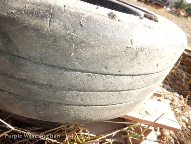 image for item KP9829 (5) 25.5x8.0R14 tires and wheels