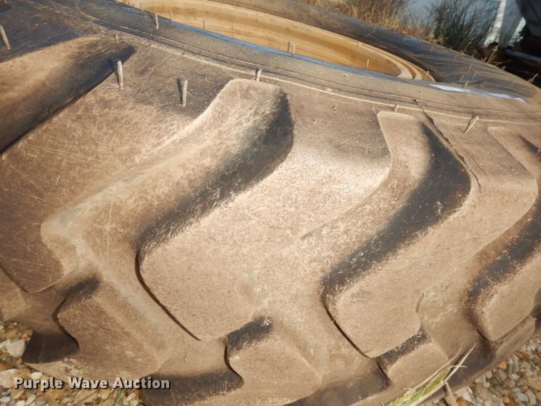 image for item KP9831 14.00R24 tire and wheel