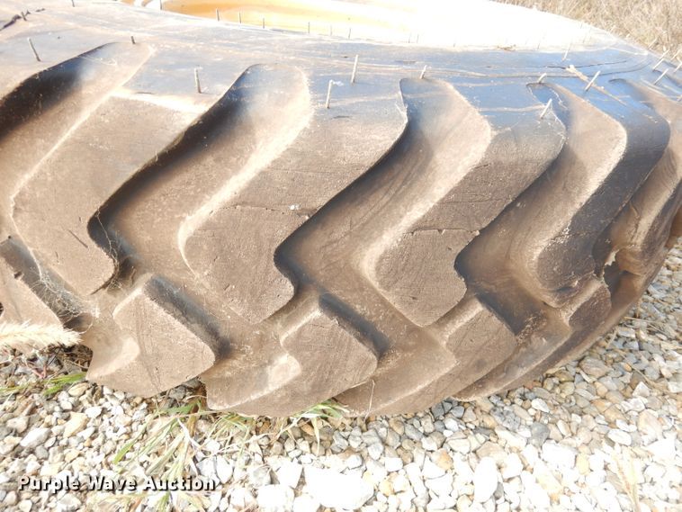 image for item KP9831 14.00R24 tire and wheel