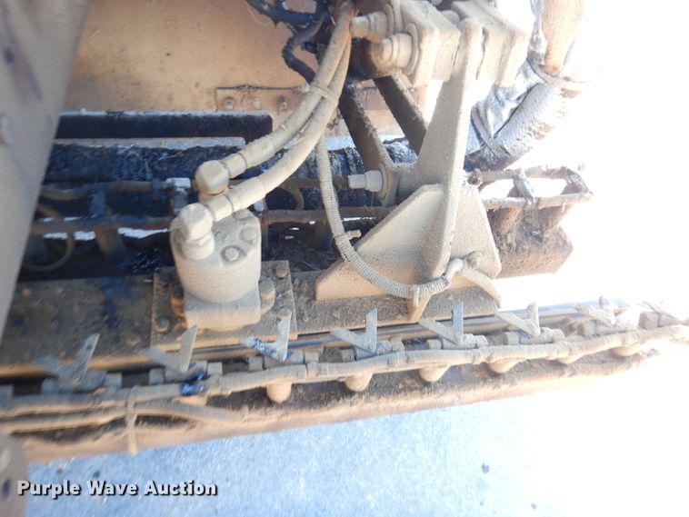 image for item KP9833 2001 Rosco Maximizer  oil distributor bed