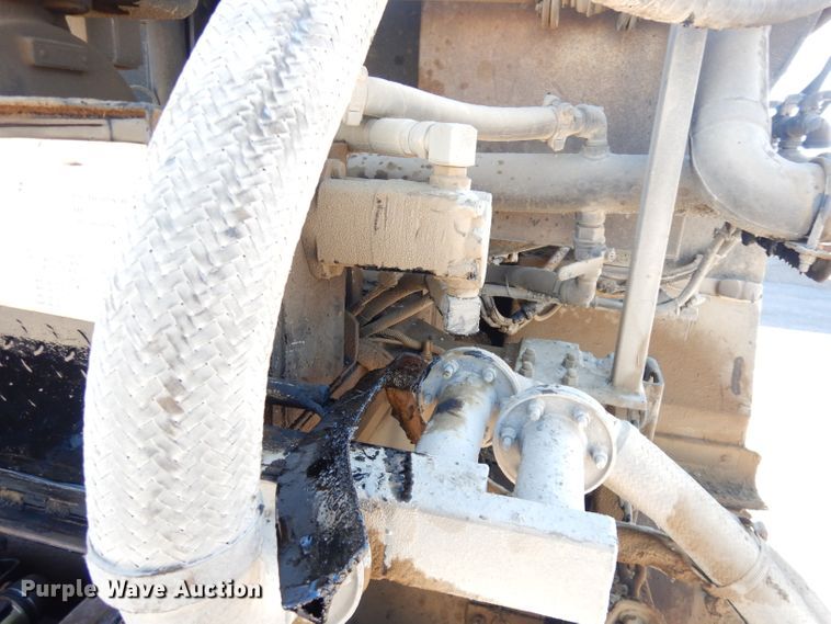 image for item KP9833 2001 Rosco Maximizer  oil distributor bed