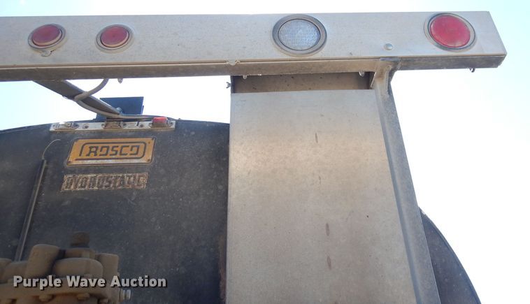 image for item KP9833 2001 Rosco Maximizer  oil distributor bed