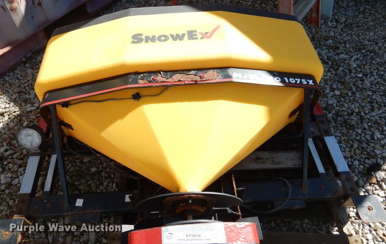 image for item KP9838 Snow Ex Pivot Pro 1075X spreader