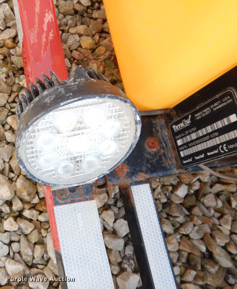 image for item KP9838 Snow Ex Pivot Pro 1075X spreader