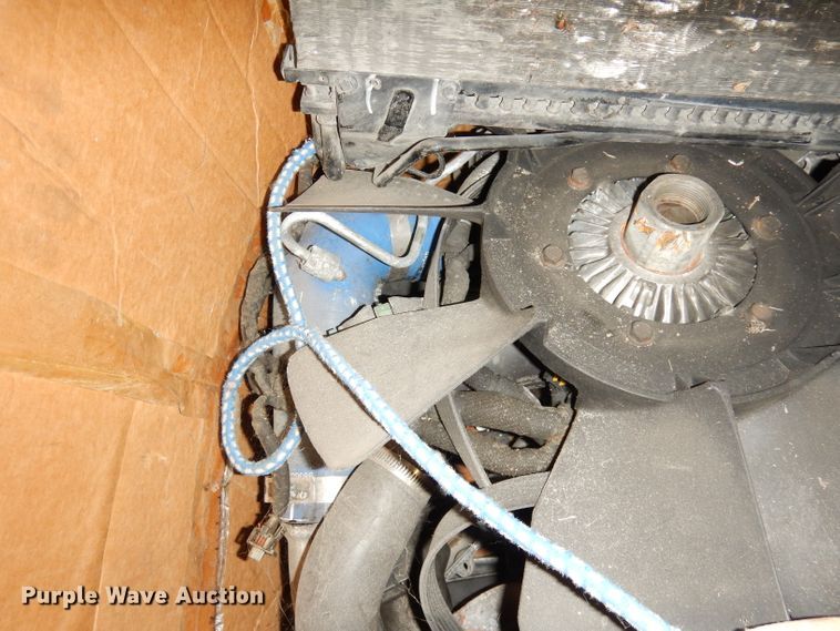 image for item KP9842 International MaxxForce engine