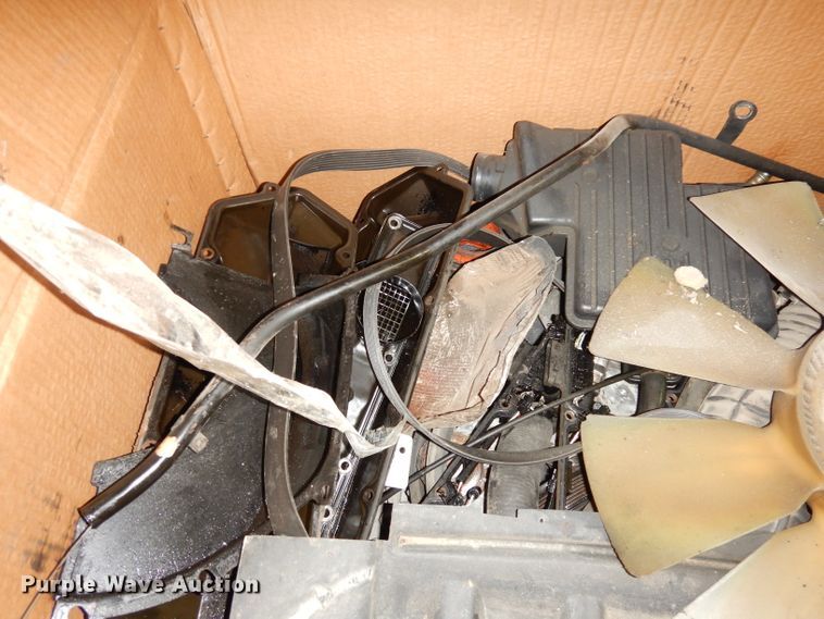 image for item KP9843 International MaxxForce engine