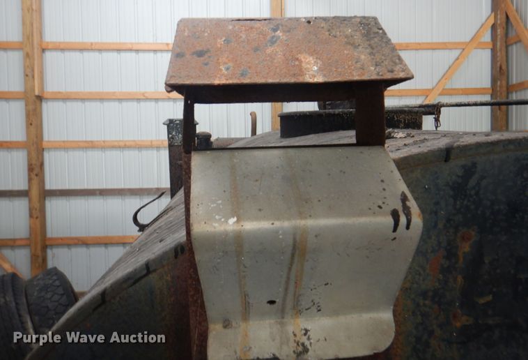 image for item KX9246 Oil distributor trailer